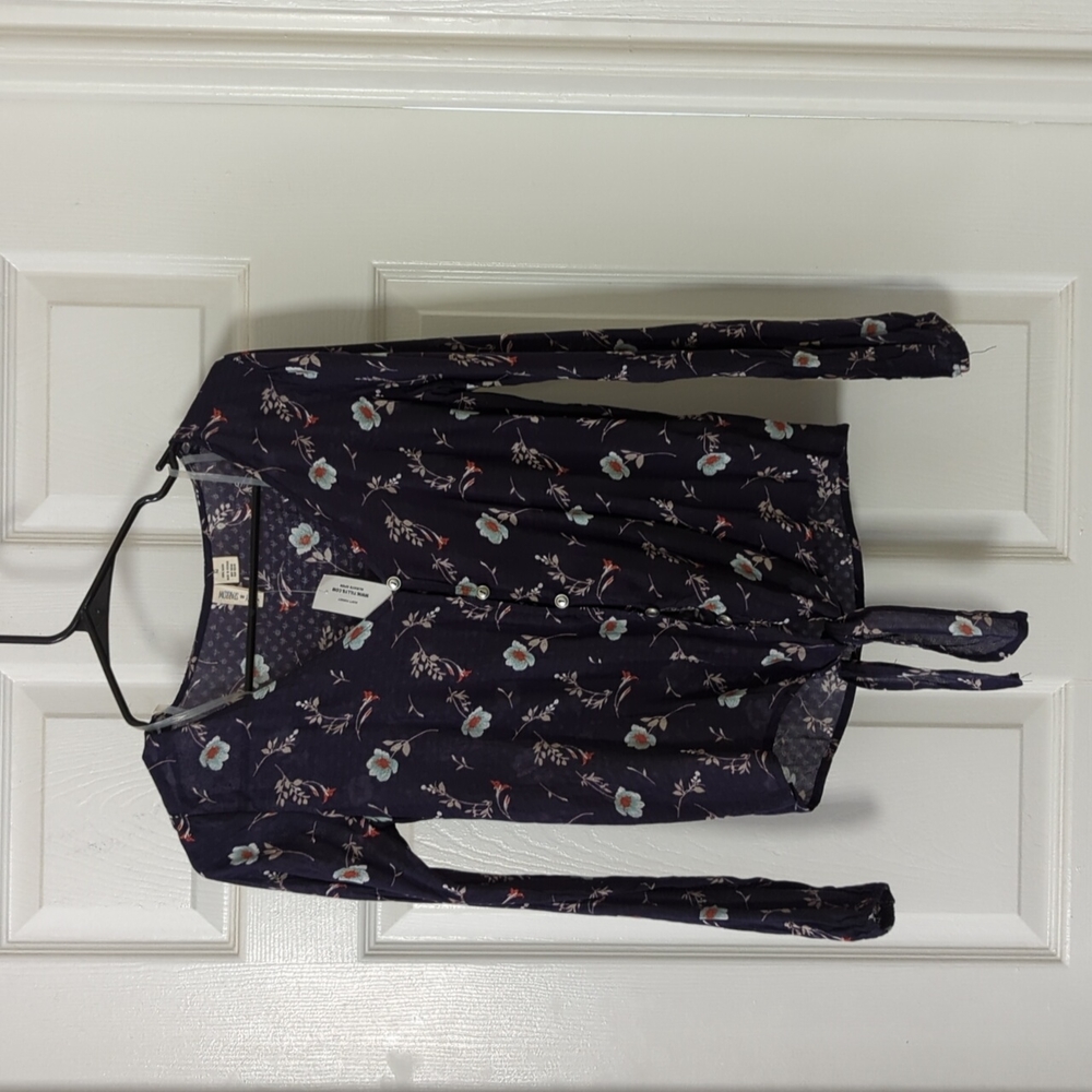 Sky and Sparrow blue floral top size XS - Picture 1 of 4